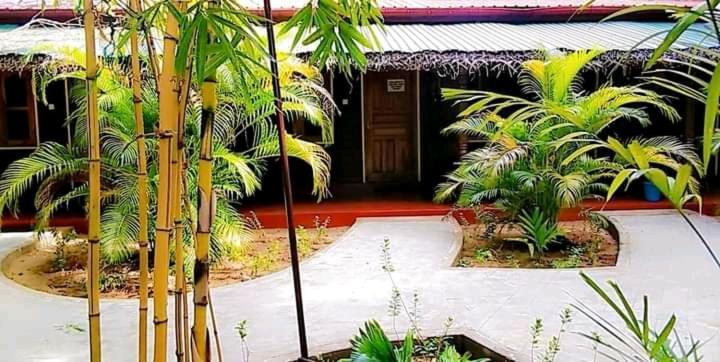 Naaval Beach Villa & Rooms Batticaloa Eksteriør billede
